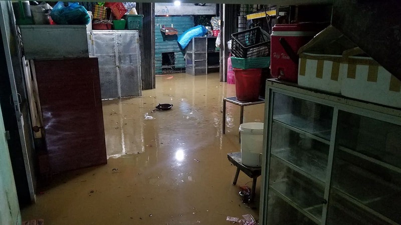 Nằm mơ thấy lũ lụt đánh số nào? Là điềm mộng hành hay dữ? 4 Ngủ thấy nước lụt tràn vào nhà cẩn thận hao hụt về tài chính